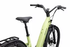 Specialized Turbo Como 4.0 IGH -MAASTOPYÖRÄT myymälä 90422 41 COMO 40 IGH LMSTN BLKREFL D1 POV