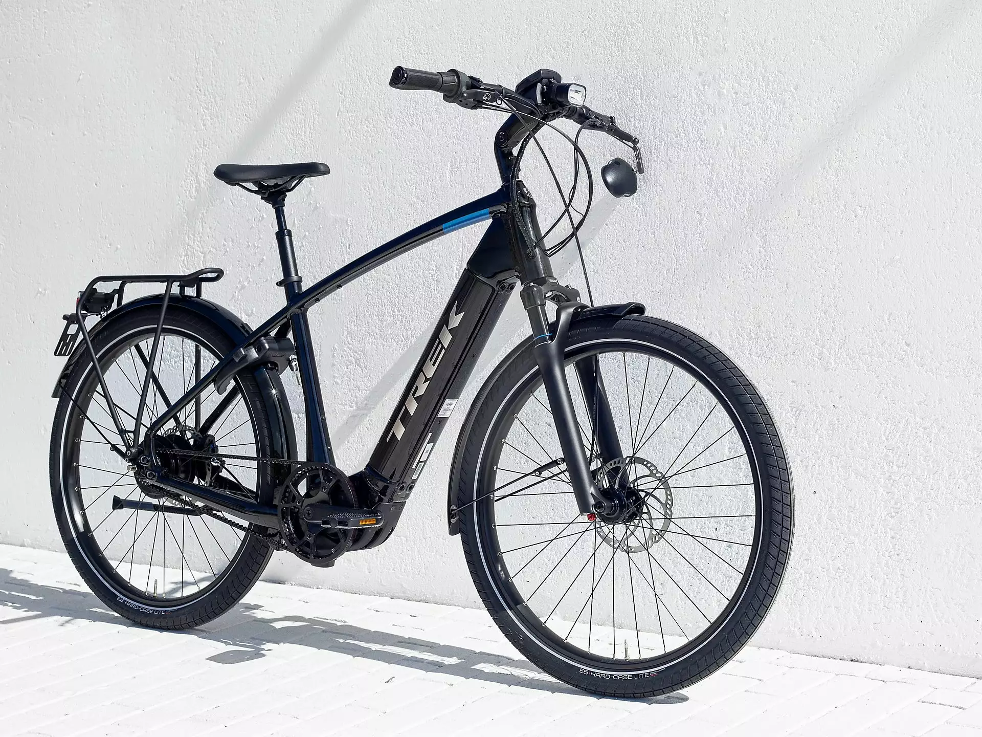 Trek Allant+ 9S (2023) 4 Trek Allant+ 9S (2023) - Image 2