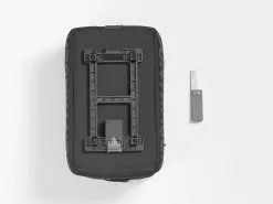 Bontrager MIK Commuter Trunk Bag -MAASTOPYÖRÄT myymälä BontragerCommuterTrunkBag 33172 A Alt2