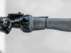 Trek District+ 2 (2023) -MAASTOPYÖRÄT myymälä DistrictPlus2 23 36559 A Alt4