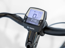 Trek District+ 3 Lowstep (2023) -MAASTOPYÖRÄT myymälä DistrictPlus3Lowstep500W 23 36797 B Alt3 1