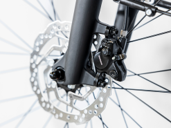 Trek District+ 3 Lowstep (2023) -MAASTOPYÖRÄT myymälä DistrictPlus3Lowstep500W 23 36797 B Alt9 1