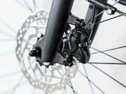 Trek District+ 3 (2023) -MAASTOPYÖRÄT myymälä DistrictPlus3 23 36795 A Alt9