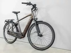 Trek District+ 3 (2023) -MAASTOPYÖRÄT myymälä DistrictPlus3 23 36795 A Portrait