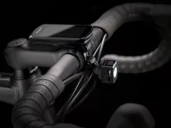 Trek Domane AL 5 Disc (2022) -MAASTOPYÖRÄT myymälä DomaneAL5Disc 21 33086 A Accessory1