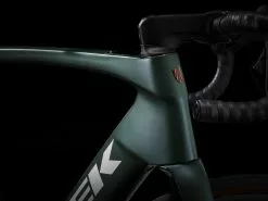 Trek Domane+ SLR 9 (2023) 59 Trek Domane+ SLR 9 (2023) -MAASTOPYÖRÄT myymälä DomanePlusSLR9 23 36742 E Alt2