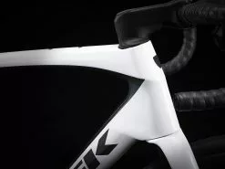Trek Domane SLR 7 AXS Gen 4 (2023) -MAASTOPYÖRÄT myymälä DomaneSLR7eTap 23 37356 C Alt4