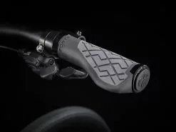 Trek Dual Sport 3 Gen 4 (2023) -MAASTOPYÖRÄT myymälä DualSport3 22 35104 A Alt2