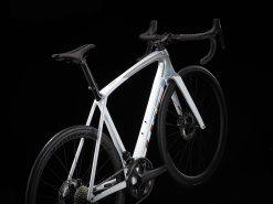Trek Émonda SL 7 (2023) -MAASTOPYÖRÄT myymälä EmondaSL7 22 35046 B Alt1 1
