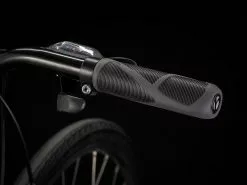 Trek FX 1 (2023) -MAASTOPYÖRÄT myymälä FX1 21 32769 A Alt2