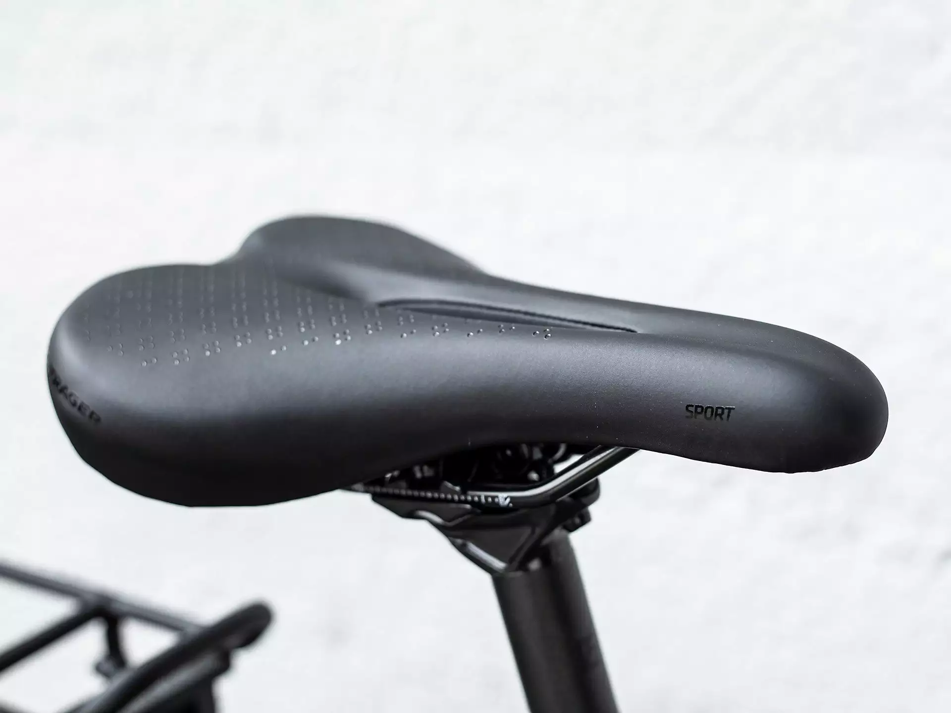 Trek FX 2 Disc Equipped Stagger (2023) - Image 13