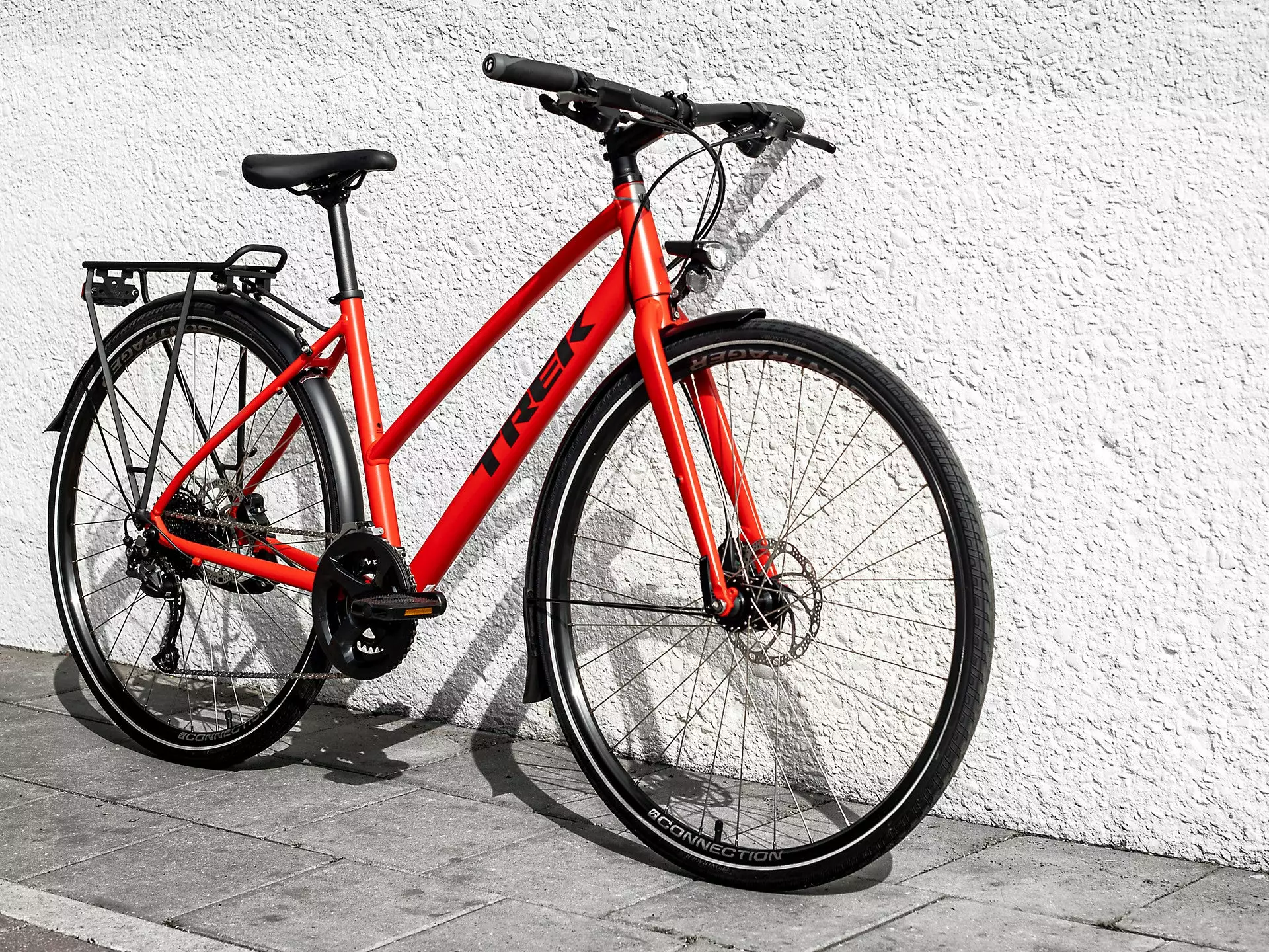 Trek FX 2 Disc Equipped Stagger (2023) - Image 6
