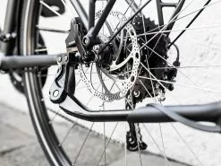 Trek FX 2 Disc Equipped (2023) -MAASTOPYÖRÄT myymälä FX2DiscEquipped 22 35018 A Accessory1