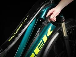 Trek Powerfly FS 4 Equipped Gen 2 (2023) 26 Trek Powerfly FS 4 Equipped Gen 2 (2023) -MAASTOPYÖRÄT myymälä PowerflyFS4EQ 22 32755 B Alt2