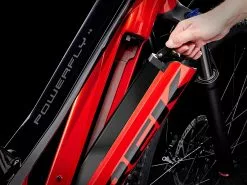 Trek Powerfly FS 4 Gen 3 (2023) 36 Trek Powerfly FS 4 Gen 3 (2023) -MAASTOPYÖRÄT myymälä PowerflyFS4 23 36998 B Alt2