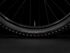 Trek Powerfly Sport 4 Equipped Gen 3 24 Trek Powerfly Sport 4 Equipped Gen 3 -MAASTOPYÖRÄT myymälä PowerflySport4Equipped 23 37047 A Alt9