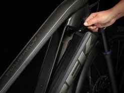 Trek Powerfly 7 Equipped (2022) -MAASTOPYÖRÄT myymälä PowerflySport7EQ 22 35445 A Alt2