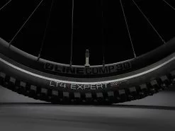 Trek Powerfly 7 Equipped (2022) -MAASTOPYÖRÄT myymälä PowerflySport7EQ 22 35445 A Alt9