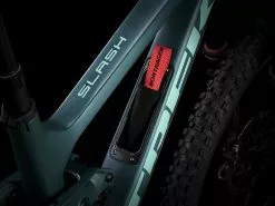 Trek Slash 9.8 (2023) 23 Trek Slash 9.8 (2023) -MAASTOPYÖRÄT myymälä Slash98GXAXS 23 37058 B Alt3