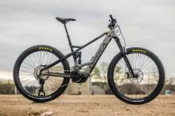 Orbea Wild FS H20 (2022) -MAASTOPYÖRÄT myymälä bicicleta emtb enduro orbea wild fs h