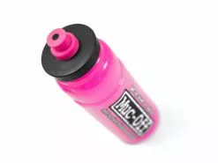 MUC-OFF Elite Fly Juomapullo -MAASTOPYÖRÄT myymälä muc off x elite fly water bottle 550 ml 4