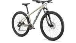 Specialized Rockhopper Sport 29 (2022) 18 Specialized Rockhopper Sport 29 (2022) -MAASTOPYÖRÄT myymälä 2022 Specialized Rockhopper Sport 29 Gloss White Mountains Dusty Turquoise 2 scaled 1