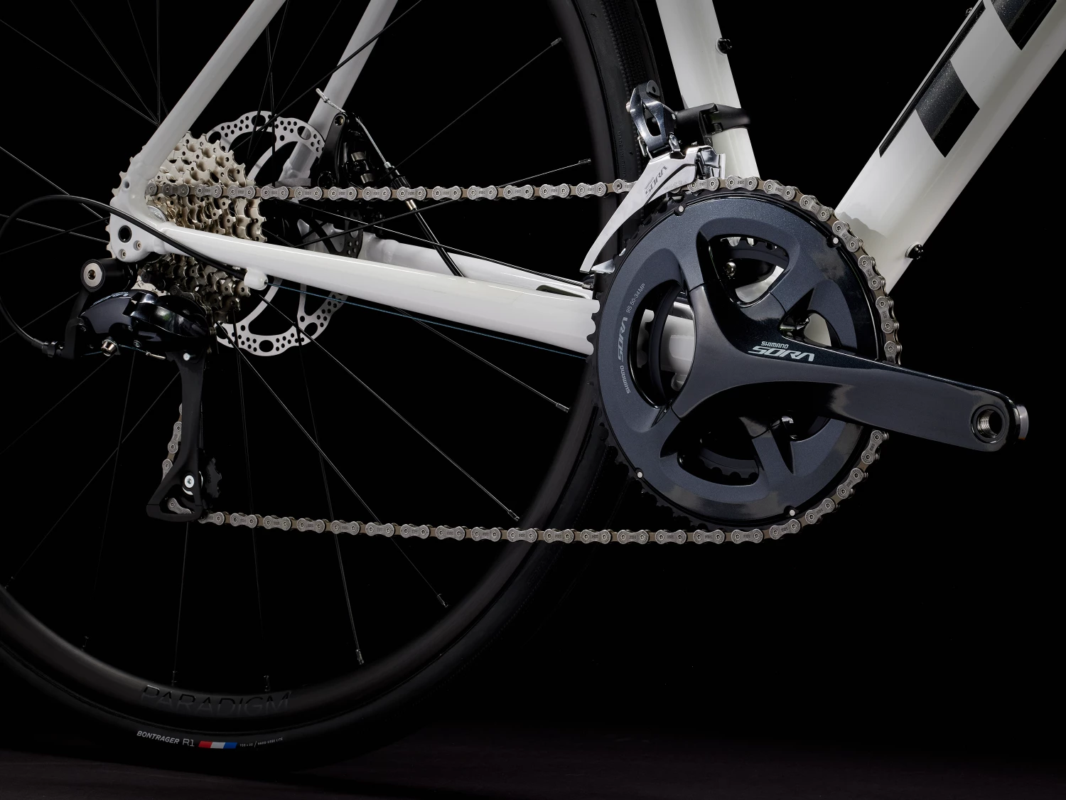 Trek Domane AL 3 Disc (2023) 16 Trek Domane AL 3 Disc (2023) - Image 14