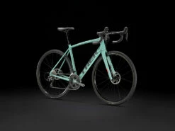 Trek Domane AL 4 Disc (2023) -MAASTOPYÖRÄT myymälä DomaneAL4Disc 23 36745 B Portrait