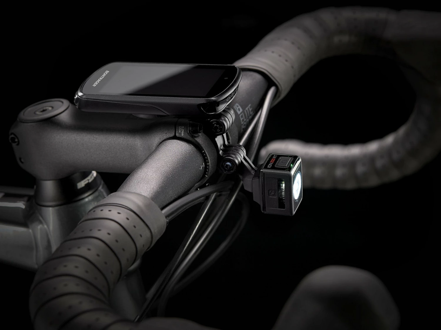 Trek Domane AL 5 Disc (2022) 12 Trek Domane AL 5 Disc (2022) - Image 10