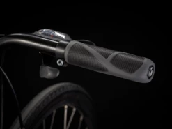 Trek Dual Sport 1 Gen 4 (2023) 36 Trek Dual Sport 1 Gen 4 (2023) -MAASTOPYÖRÄT myymälä DualSport1 22 35060 A Alt2