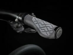 Trek Dual Sport 3 Gen 4 (2023) 32 Trek Dual Sport 3 Gen 4 (2023) -MAASTOPYÖRÄT myymälä DualSport3 22 35104 A Alt2