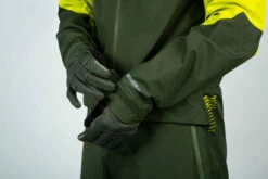 Endura SingleTrack One Piece -MAASTOPYÖRÄT myymälä E9154 detail bp06