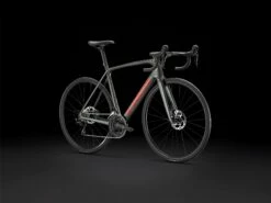 Trek Émonda SL 5 (2023) 24 Trek Émonda SL 5 (2023) -MAASTOPYÖRÄT myymälä EmondaSL5 23 36974 A Portrait