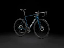 Trek Émonda SL 7 (2023) -MAASTOPYÖRÄT myymälä EmondaSL7 22 35046 A Portrait