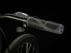 Trek FX 1 (2023) -MAASTOPYÖRÄT myymälä FX1 21 32769 A Alt2