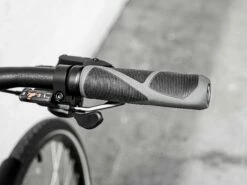 Trek FX 2 Disc Equipped Stagger (2023) -MAASTOPYÖRÄT myymälä FX2DiscEQStagger 22 35139 B Alt2