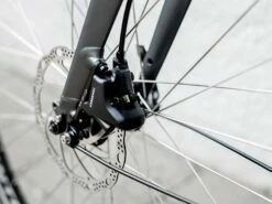 Trek FX 2 Disc Equipped (2023) 27 Trek FX 2 Disc Equipped (2023) -MAASTOPYÖRÄT myymälä FX2DiscEquipped 22 35018 A Alt3