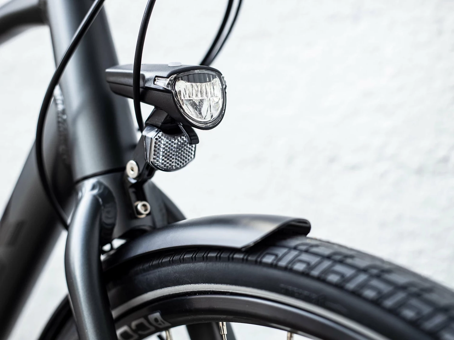 Trek FX 2 Disc Equipped (2023) 15 Trek FX 2 Disc Equipped (2023) - Image 13