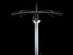 Trek FX 2 Disc (2023) -MAASTOPYÖRÄT myymälä FX2Disc 22 35003 D Alt3