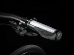 Trek FX 3 Disc Stagger (2023) -MAASTOPYÖRÄT myymälä FX3DiscStagger 22 35055 A Alt2