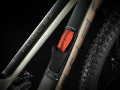 Trek Fuel EX 9.8 GX Gen 5 (2023) 29 Trek Fuel EX 9.8 GX Gen 5 (2023) -MAASTOPYÖRÄT myymälä FuelEX98GX 22 33074 A Alt3