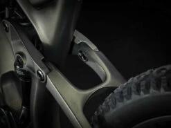 Trek Fuel EX 9.8 GX Gen 5 (2023) 30 Trek Fuel EX 9.8 GX Gen 5 (2023) -MAASTOPYÖRÄT myymälä FuelEX98GX 22 33074 A Alt6