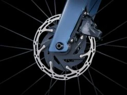 Trek Madone SL 7 AXS (2023) -MAASTOPYÖRÄT myymälä MadoneSL7eTap 23 36980 A Alt7