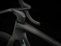 Trek Madone SLR 7 Gen 7 (2023) -MAASTOPYÖRÄT myymälä MadoneSLR7 23 37025 A Alt4