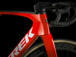 Trek Madone SLR 9 Gen 7 (2023) -MAASTOPYÖRÄT myymälä MadoneSLR9 23 37419 B Alt2