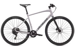 Specialized Sirrus X 2.0 -MAASTOPYÖRÄT myymälä Nayttokuva2023 3 14kello11.30.46